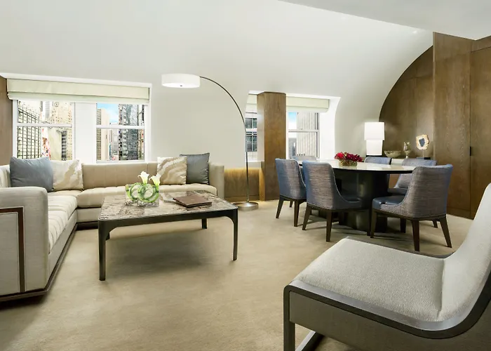 The Knickerbocker Hotel